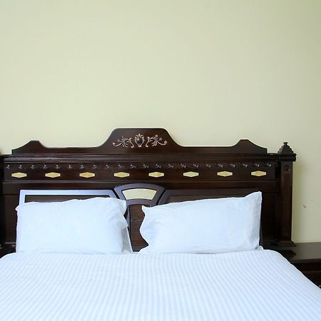 Bnow Hotel Addis Abeba Exterior foto