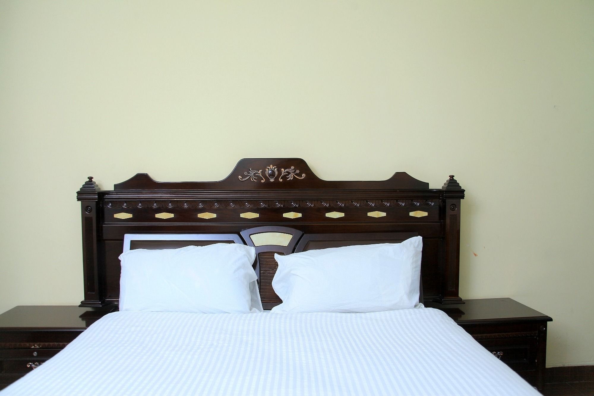 Bnow Hotel Addis Abeba Exterior foto