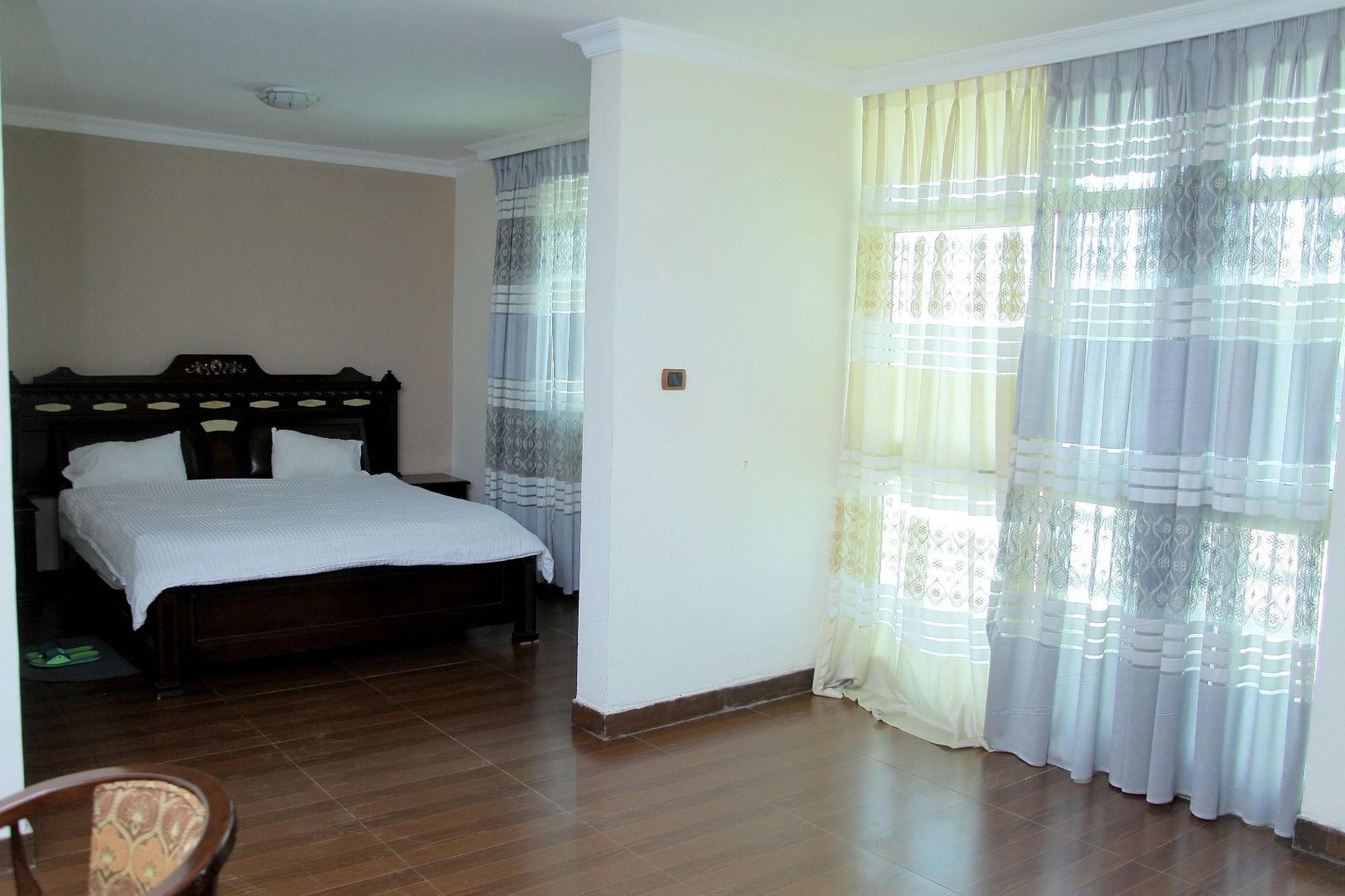 Bnow Hotel Addis Abeba Exterior foto